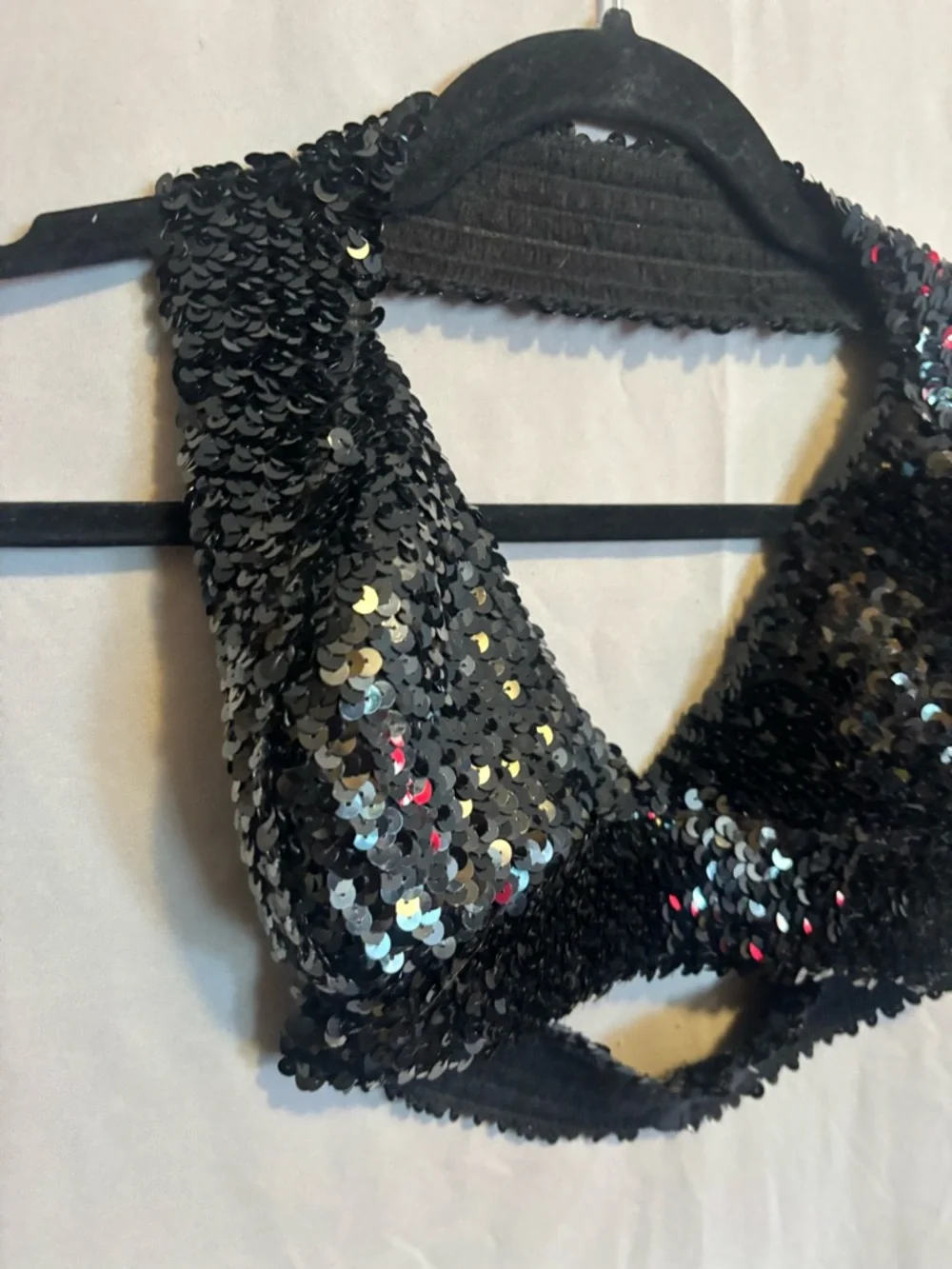 Sequin Halter Crop Top in Black cropped going out shirt sparkly bodycon slimming - Picture 2 of 5